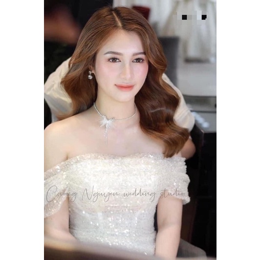 Vòng cổ Choker hình bướm phối lông vũ sang chảnh
