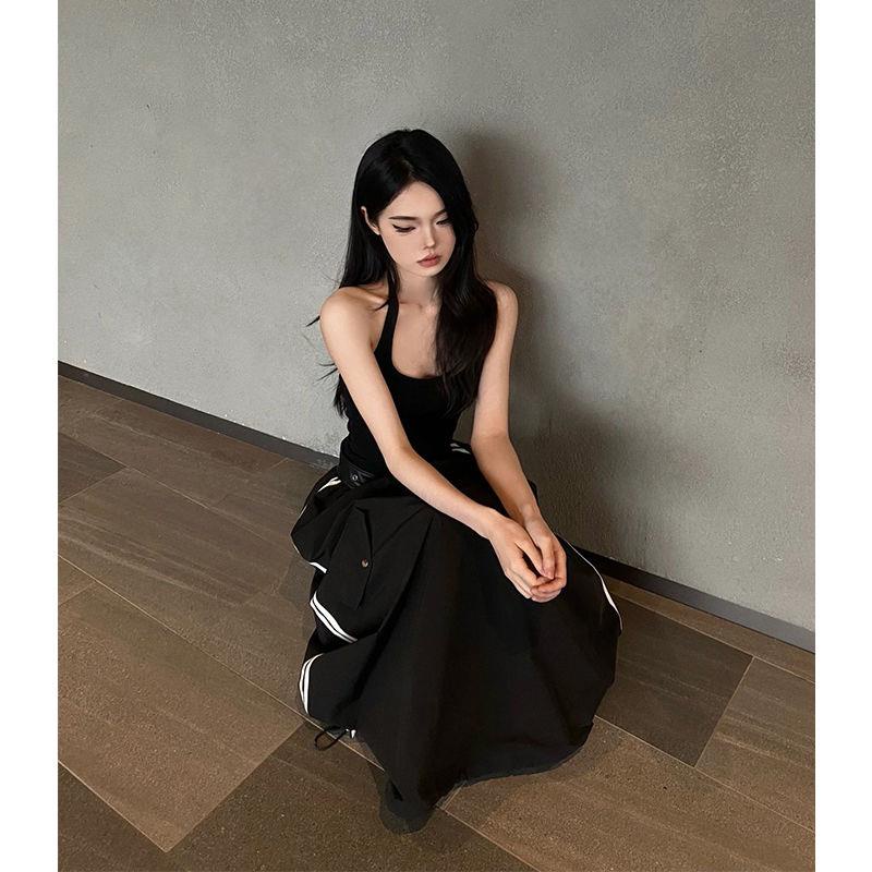 Set Áo Đen Và Chân Váy Hai Dây Thời Trang Mùa Hè 2023 Cho Nữ