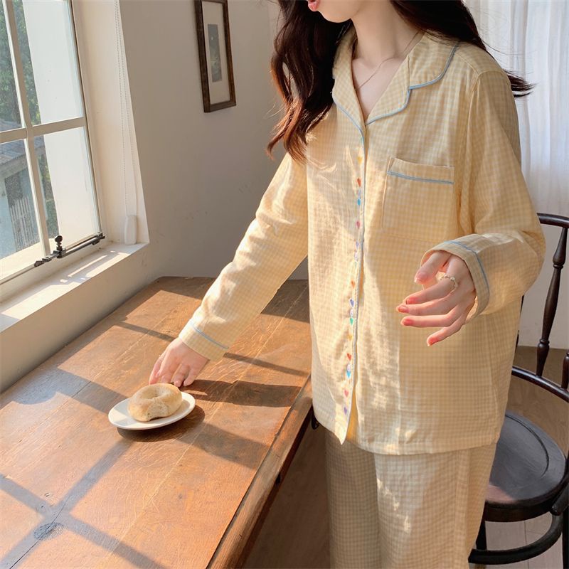 Bộ Đồ Ngủ Tay Dài Họa Tiết Kẻ Sọc Đơn Giản Thoải Mái Thời Trang Xuân Thu Cho Nữ