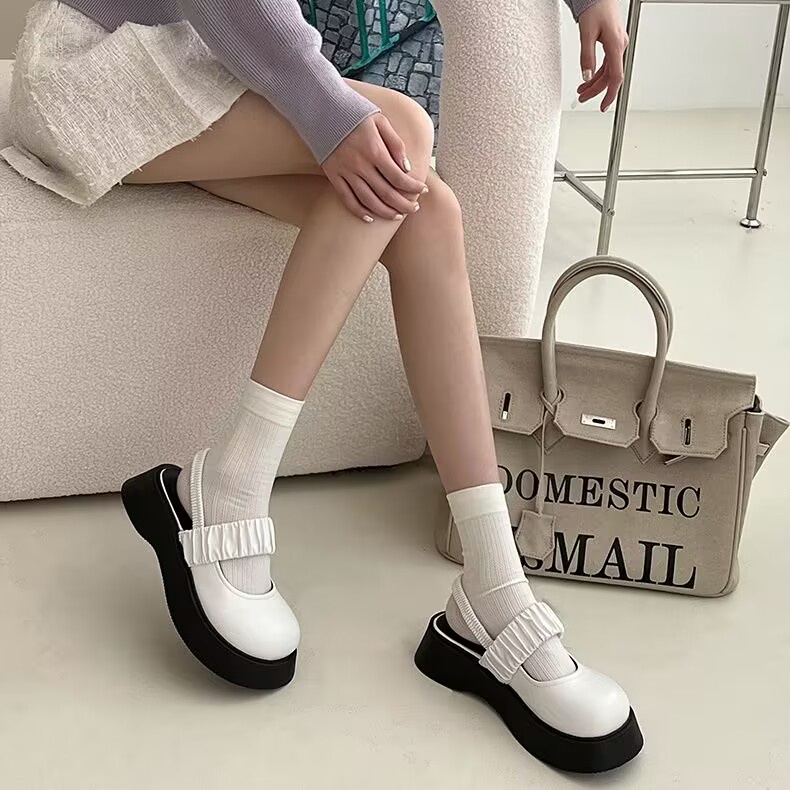 Giày nữ lolita retro đơn giản đáy dày tăng lên
