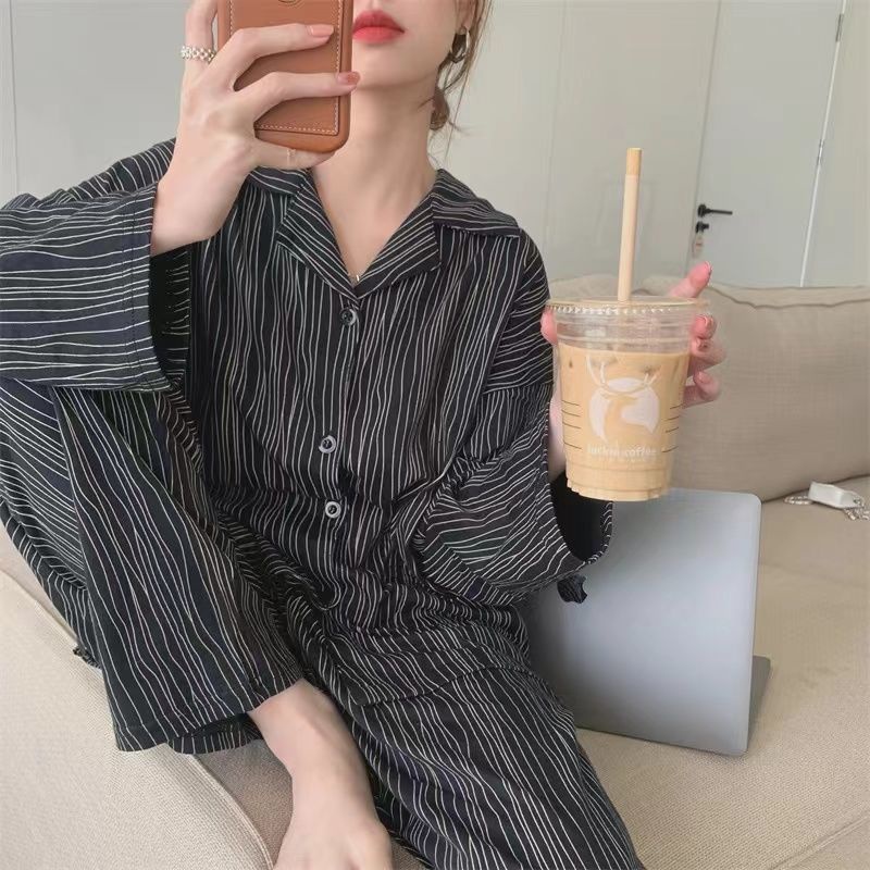 Bộ Đồ Ngủ Màu Đen In Họa Tiết Ngựa Vằn Thời Trang Xuân Thu Cho Nữ