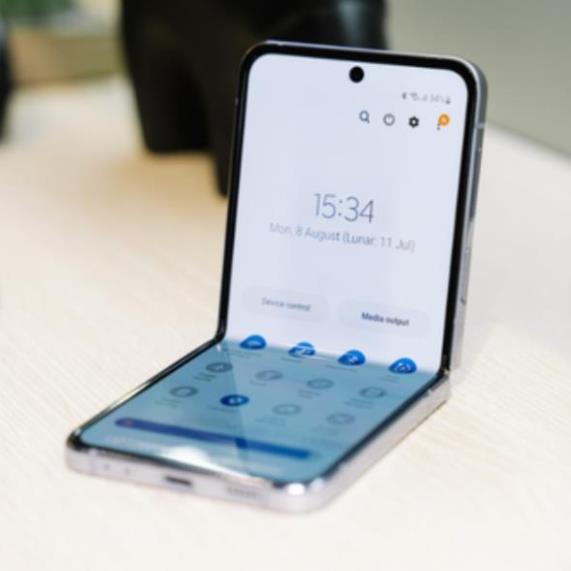 Điện thoại Samsung Z Flip4 bộ nhớ 256GB - Chính hãng giá rẻ Full Màu - Bảo hành 1 đổi 1 trong 12 tháng FW2