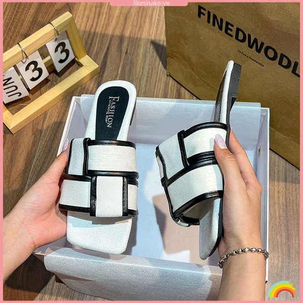 Sandal Đế Bằng Thiết Kế Mới Năng Động Thời Trang