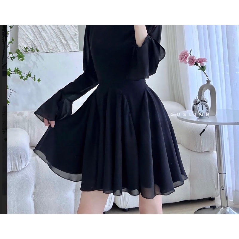 Đầm voan xoè tay dài màu đen sang trọng