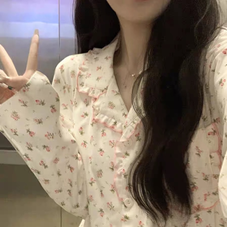 Bộ Đồ Ngủ Tay Dài Nhún Bèo In Họa Tiết Hoa Xinh Xắn Thời Trang Xuân Thu Chất Lượng Cao Cho Nữ