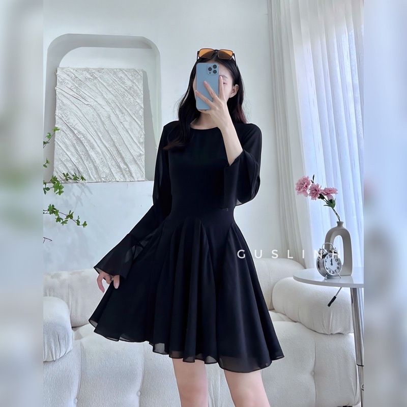 Đầm voan xoè tay dài màu đen sang trọng