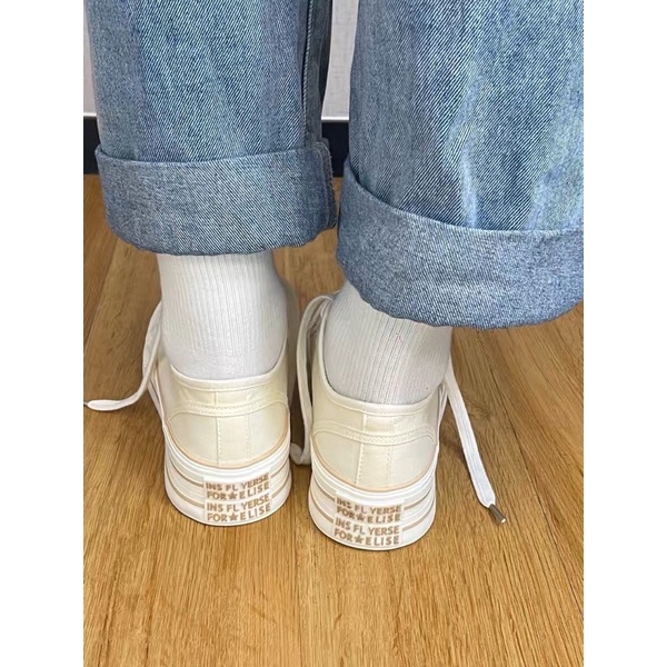 GIẢY THỂ THAO MISTERY ĐẾ CAO 3.5CM BUỘC DÂY