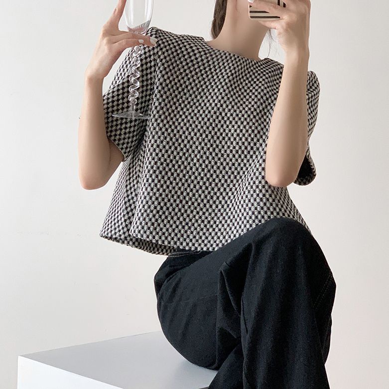 Áo Thun Nữ Ngắn Tay Cổ Tròn Thời Trang Hàn