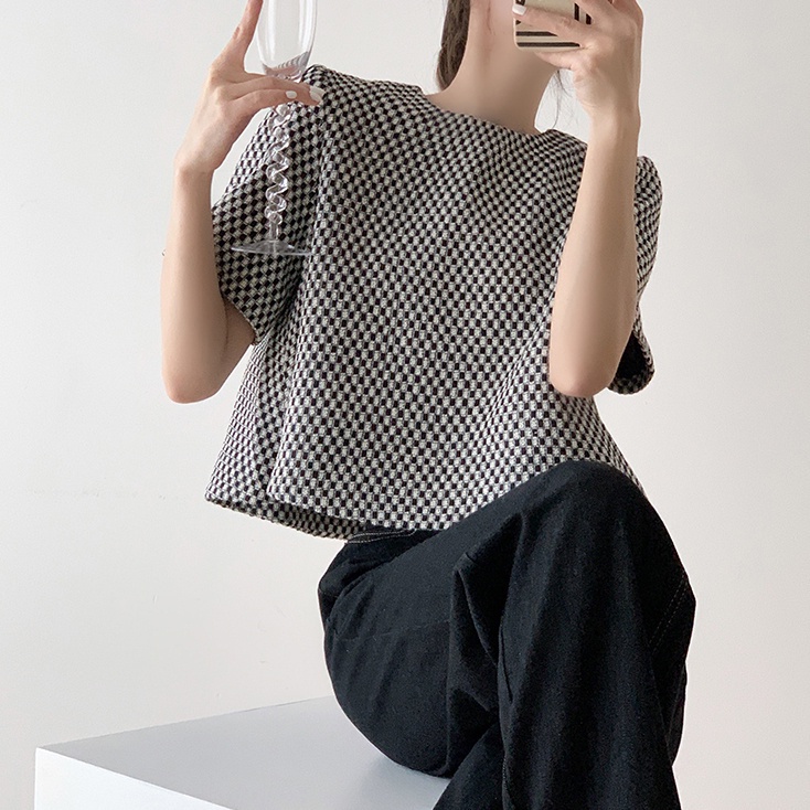 Áo Thun Nữ Ngắn Tay Cổ Tròn Thời Trang Hàn