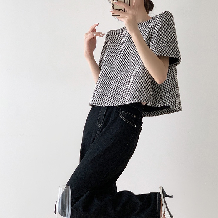 Áo Thun Nữ Ngắn Tay Cổ Tròn Thời Trang Hàn