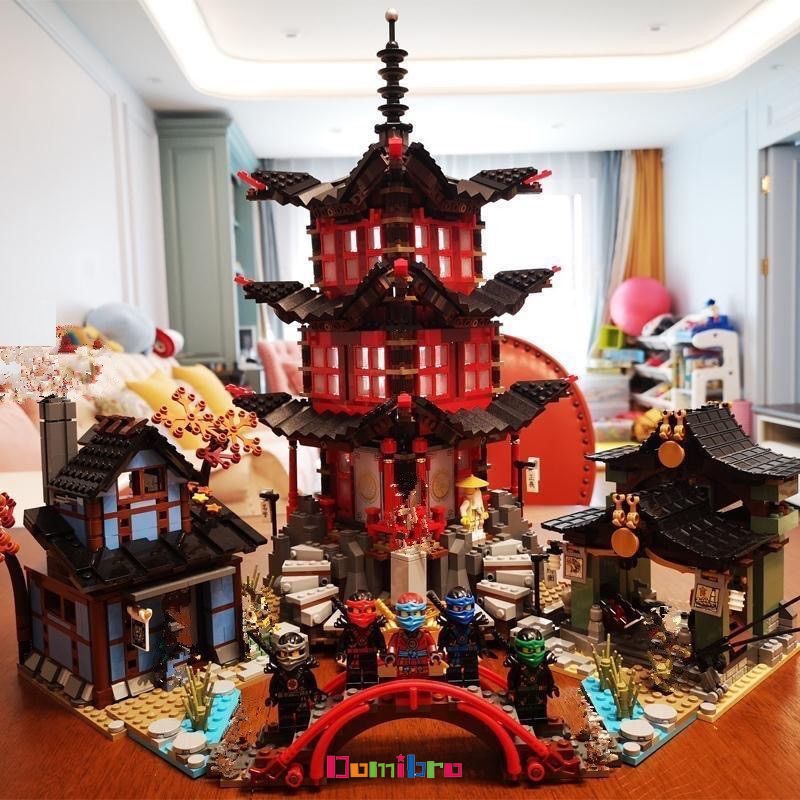 Đồ chơi lắp ráp Ninjago Ngôi Đền Huyền Thoạ bộ đồ chơi xếp hình các nhân vật Ninjago cho bé