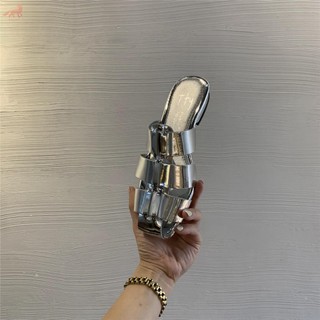 dép phẳng mới của phụ nữ