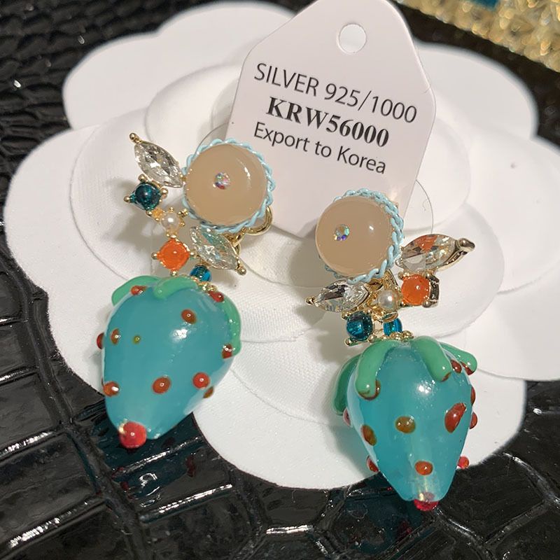 Bông Tai Mạ Bạc 925 Hai Mặt Hình Trái Dâu Xinh Xắn