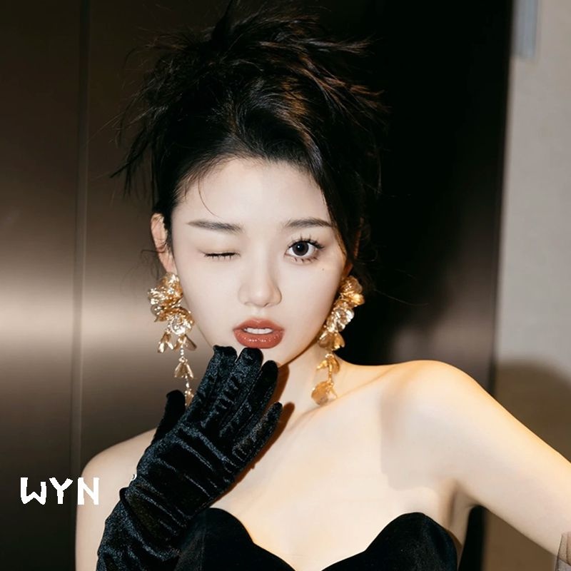 Bông Tai Dáng Dài Hình Hoa Bằng Kim Loại Sang Trọng Cho Cô Dâu