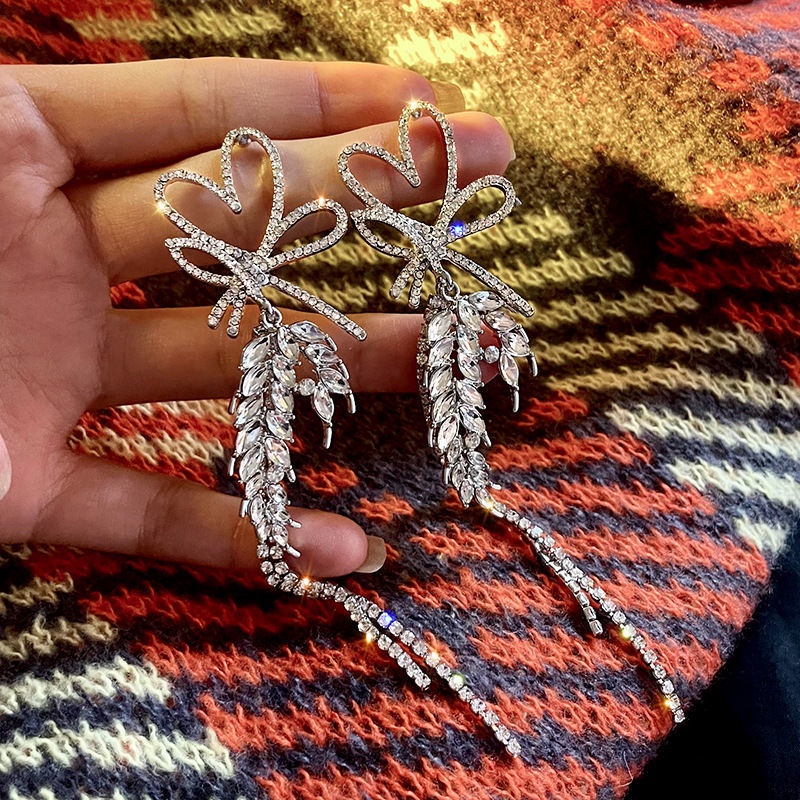 Bông Tai Mạ Bạc 925 Hình Trái Tim Đính Đá Tua Rua Dài Thời Trang Âu Mỹ Cổ Điển