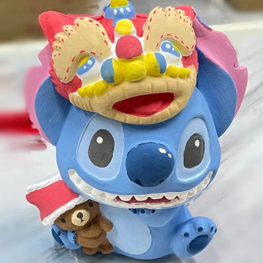 Ống Heo Tiết Kiệm Hình Stitch Bằng Vinyl DIY