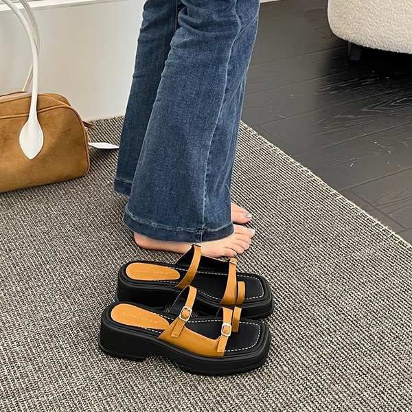 Sandal Đế Dày Thiết Kế Mới Thời Trang Mùa Hè Dành Cho Nữ