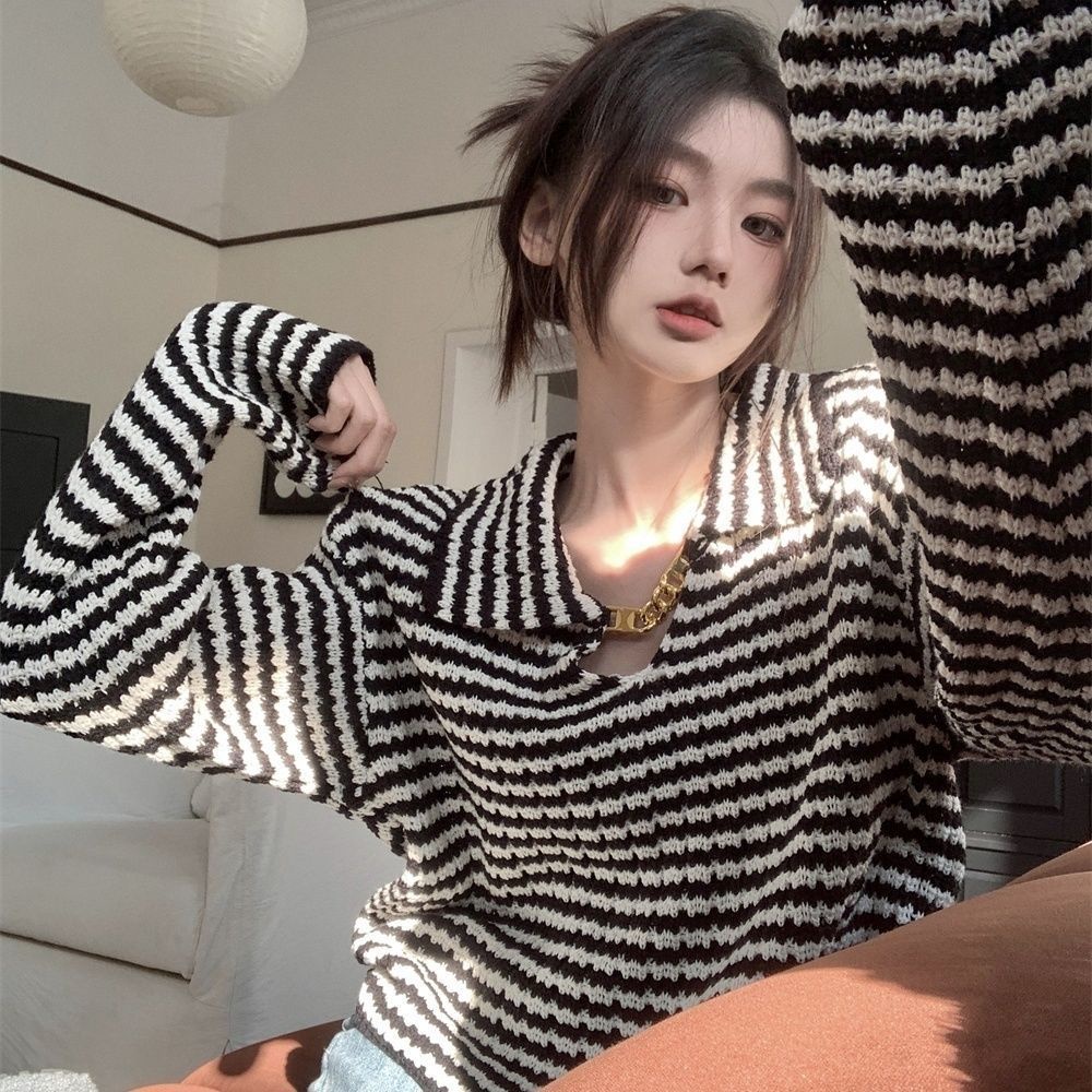 Jiashucheng Áo Sweater Dáng Rộng Họa Tiết Kẻ Sọc Viền Kim Loại Kiểu Pháp Hepburn Thời Trang Mùa Xuân Mới Cho Nữ