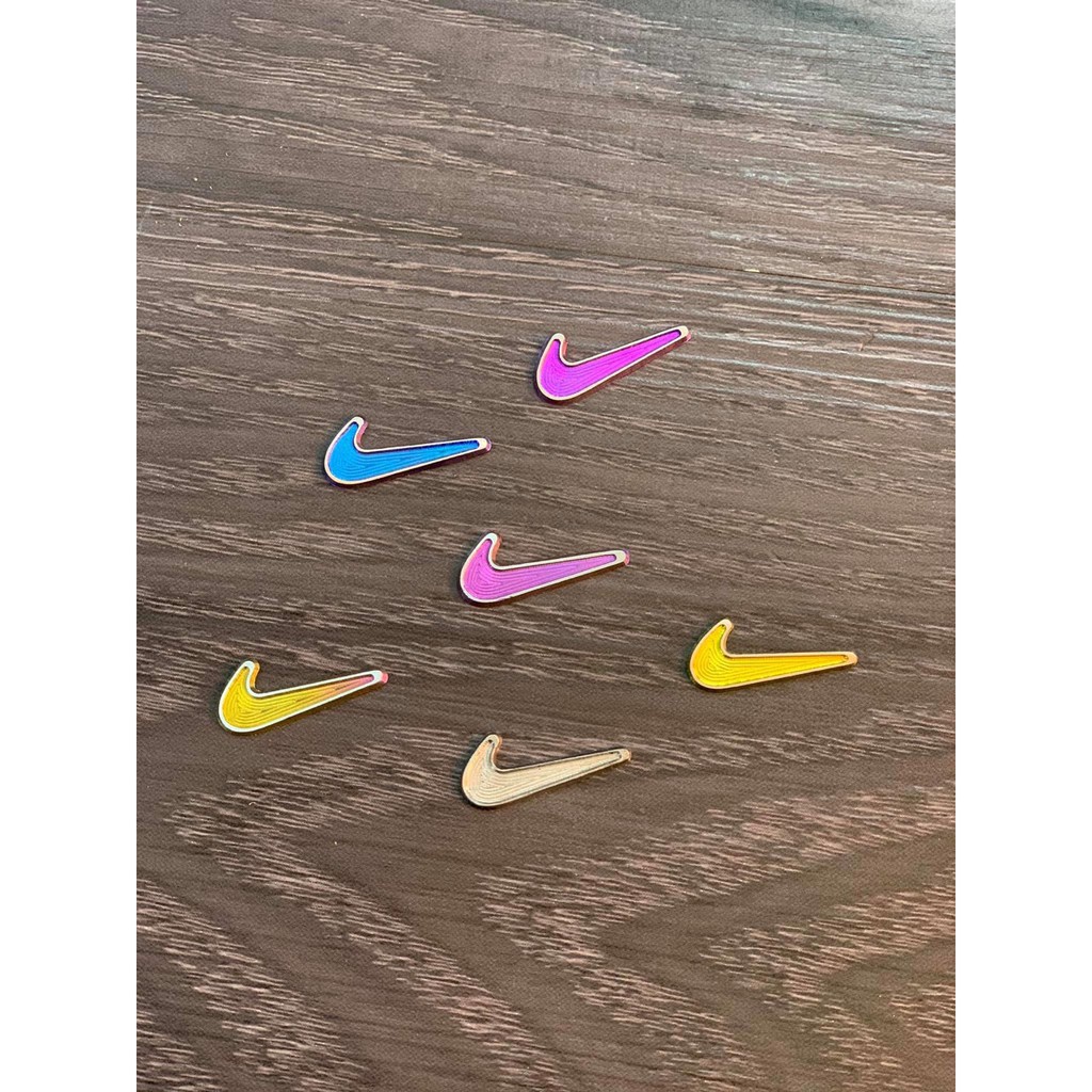 Tem Titan logo nike