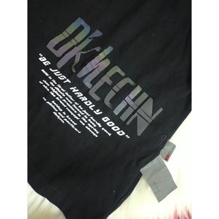 Áo thun crop top hiệu