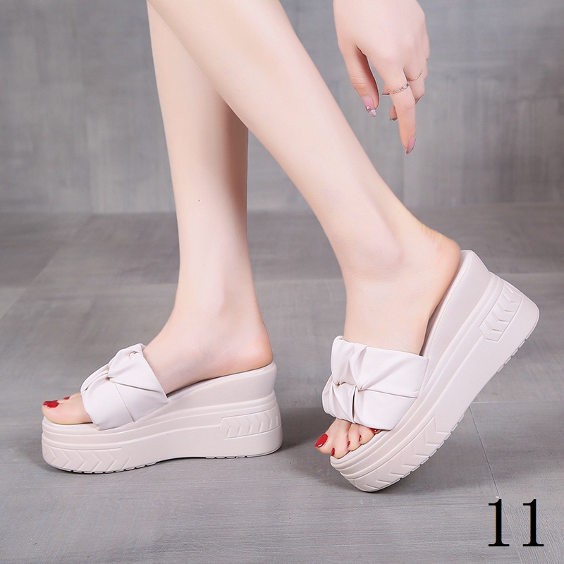 Dép Sandal Đế Xuồng Dày Dặn Phong Cách Thời Trang Mùa Hè 2023 Dành Cho Nữ