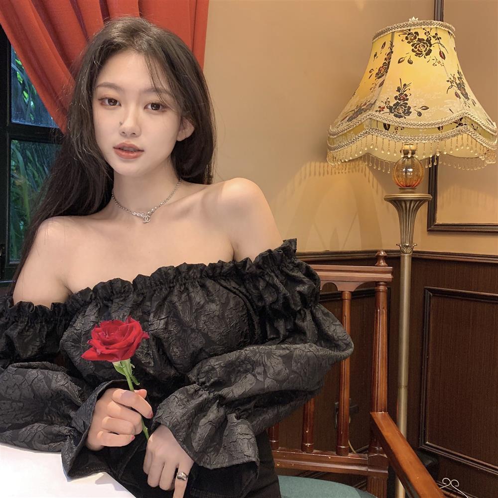 Jiashucheng Áo Sơ Mi Chiffon Tay Dài Hở Vai Xếp Ly Thời Trang Mùa Thu 2023 Cho Nữ