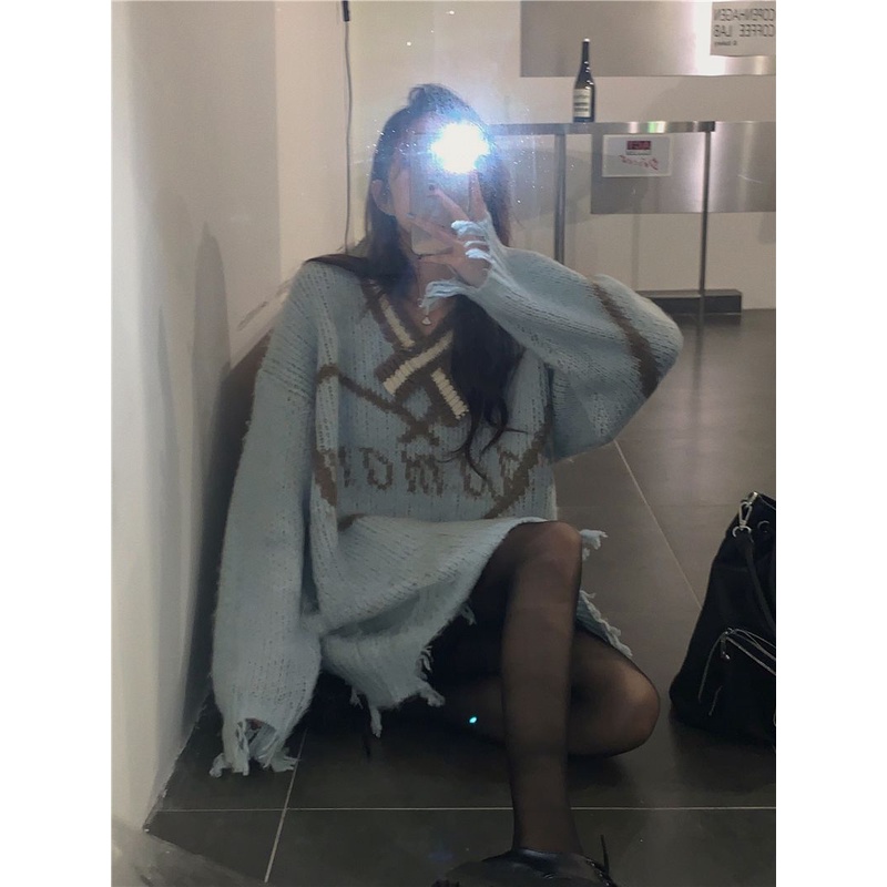 Jiashucheng Áo Sweater Cổ V In Chữ Phối Rách Thời Trang Thu Đông Cho Nữ