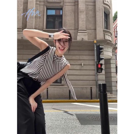 Áo Không Tay Thiết Kế Cao Cấp Họa Tiết Kẻ Sọc Phong Cách Pháp Thời Trang Mùa Hè Hàng Mới Dành Cho Bạn Nữ