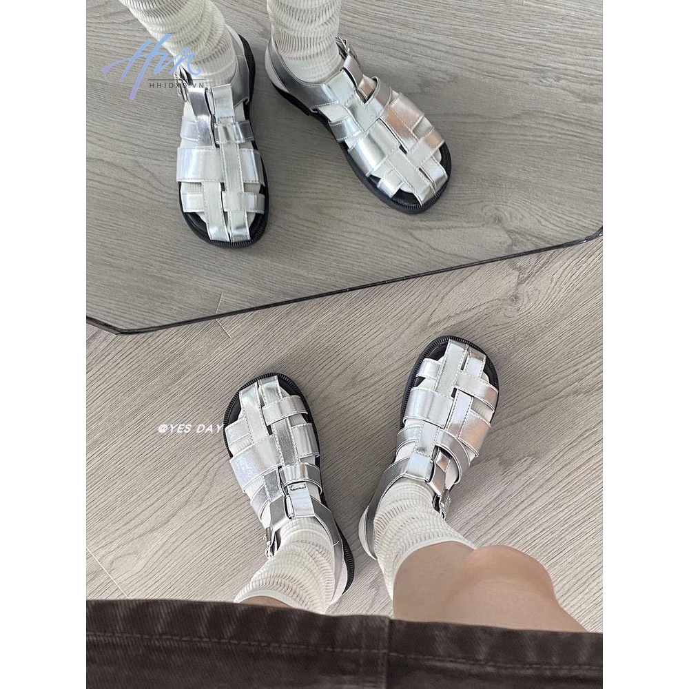 Giày Sandal Đế Bằng Mềm Mại Thiết Kế Đục Lỗ Thời Trang Mùa Hè Phong Cách Hàn Quốc Cho Nữ