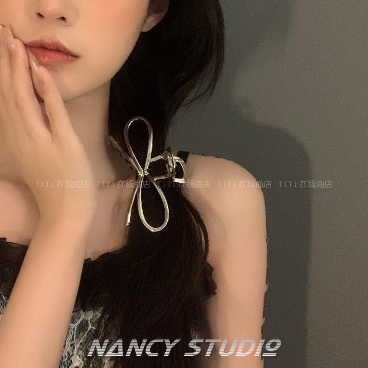 Kẹp Tóc Hình Cá Mập Cỡ Lớn Đính Nơ Sau Lưng Thời Trang Cho Nữ