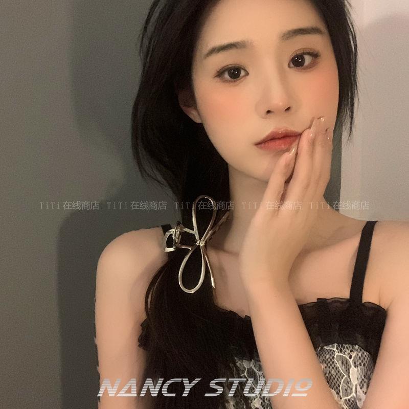 Kẹp Tóc Hình Cá Mập Cỡ Lớn Đính Nơ Sau Lưng Thời Trang Cho Nữ