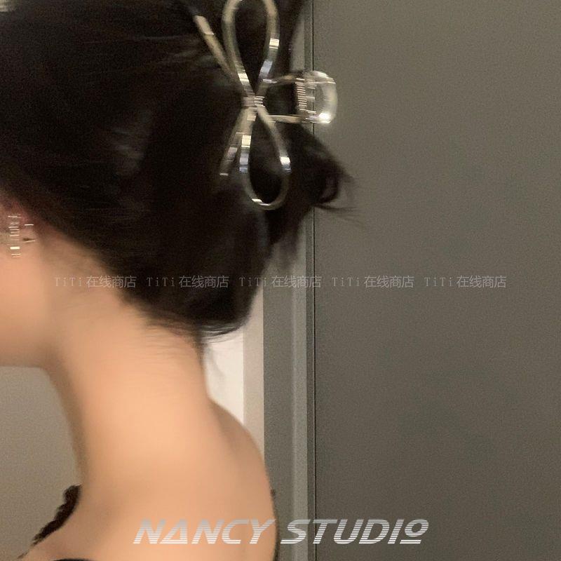 Kẹp Tóc Hình Cá Mập Cỡ Lớn Đính Nơ Sau Lưng Thời Trang Cho Nữ