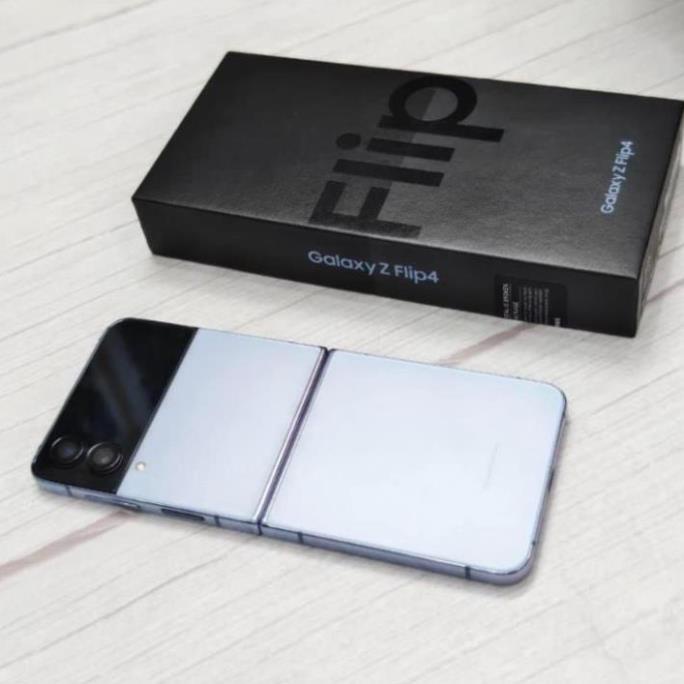 Điện thoại Samsung Galaxy Z Flip 4 8G/256GB - Nguyên seal, full box - BH 12 tháng + kèm phụ kiện
