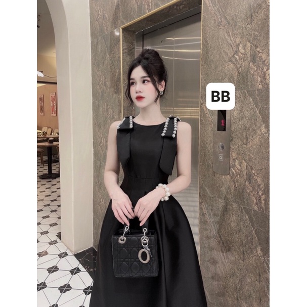 Váy Hai Dây Đính Ngọc Dáng Xoè