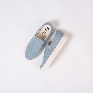 Zoe slip on