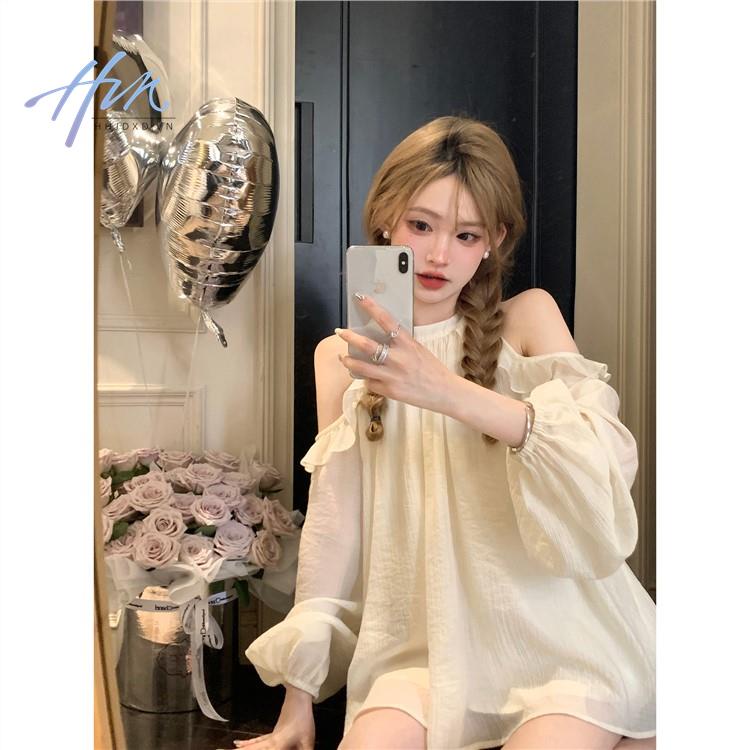 Bộ Áo Cổ Yếm Dáng Rộng Phối Quần Short Thời Trang Mùa Hè 2023 Cho Nữ