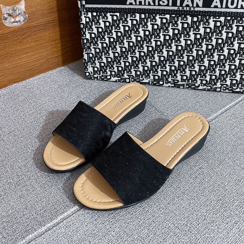 Dép Xỏ Ngón Đế Bằng Size Lớn 36-42 Thoải Mái Thời Trang Cho Người Lớn Tuổi