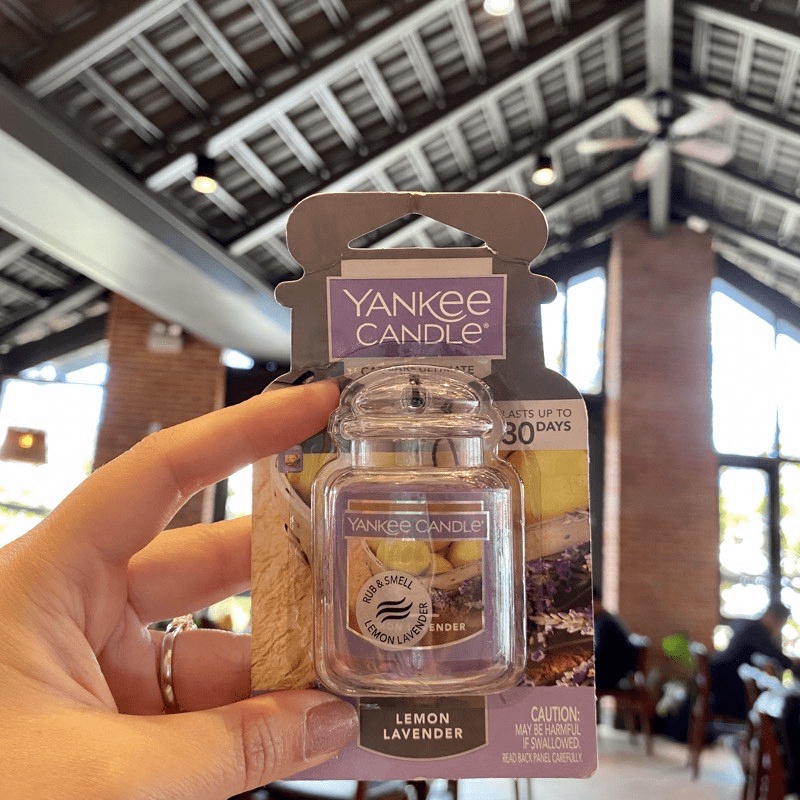 Sáp thơm treo xe hơi oto hãng Yankee Candle USA mùi hương mới