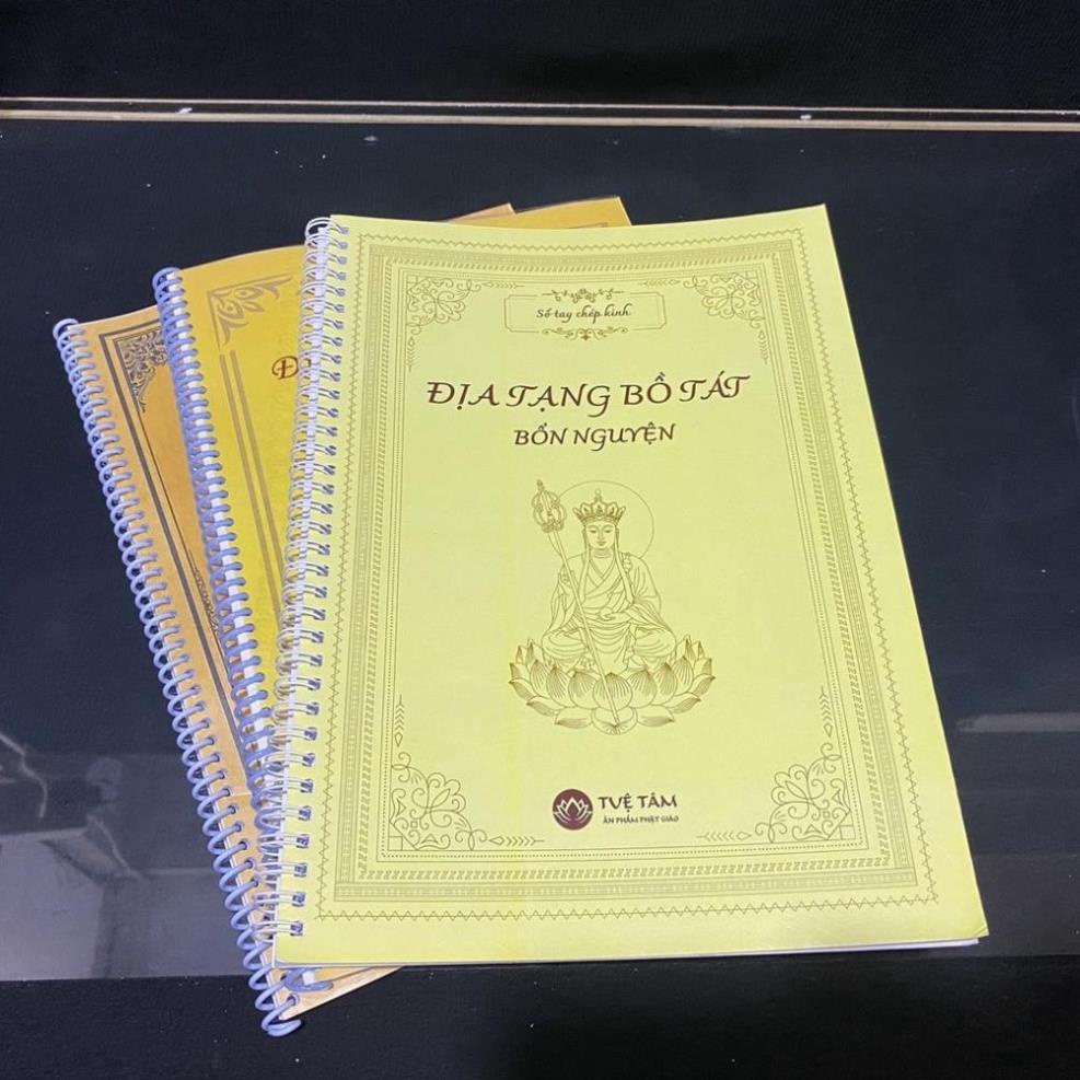 TẶNG BÚT, Vở Chép Kinh Địa Tạng Bồ Tát Bổn Nguyện In Chữ Mờ Lò Xo , Hai Loại - Vở chép kinh chữ mờ giá sĩ