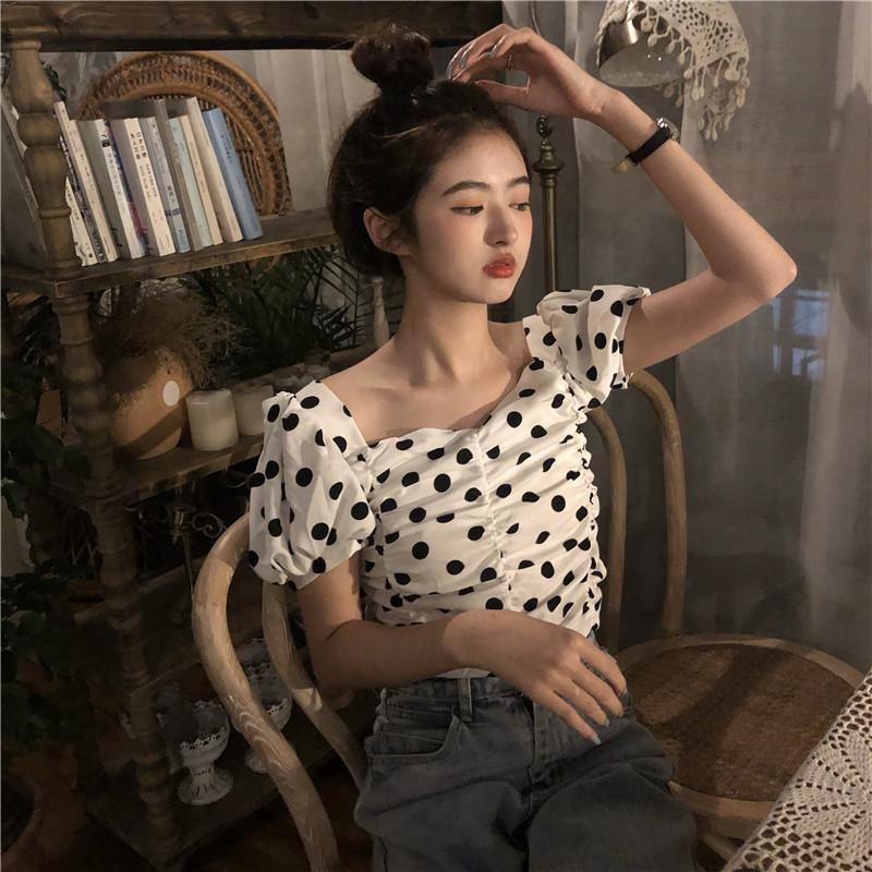 Áo Kiểu Tay Phồng Ngắn Cổ Vuông Xếp Ly Họa Tiết Chấm Bi Trắng Đen Phong Cách Pháp Thời Trang Mùa Hè Cho Nữ