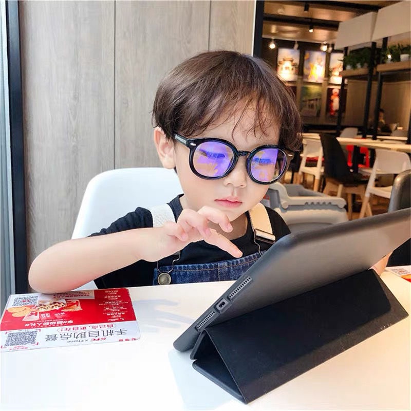 Mắt Kính Chống Bức Xạ Ánh Sáng Xanh Dành Cho Trẻ Em Chơi Điện Thoại / Máy Tính