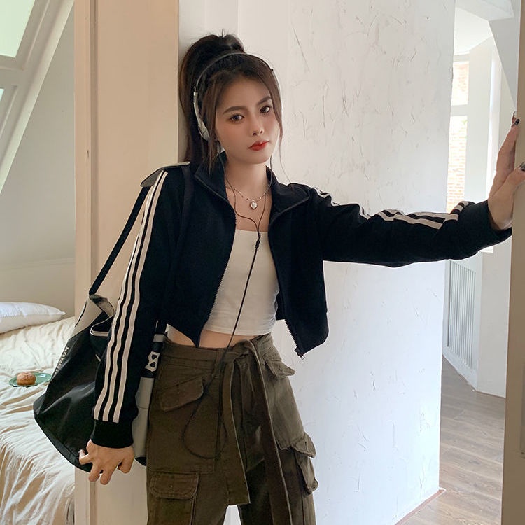 Jiashucheng Áo Khoác Khóa Kéo Ngắn Mỏng Tay Dài Cổ Đứng Ba Sọc Giản Dị Phong Cách Hàn Quốc Niche Mùa Thu Dành Cho Bạn Nữ