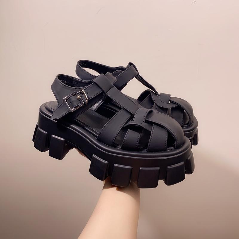 French braided thick-heeled Baotou Roman sandals women s 2023 summer new all-match thick-soled casual hollow beach shoes