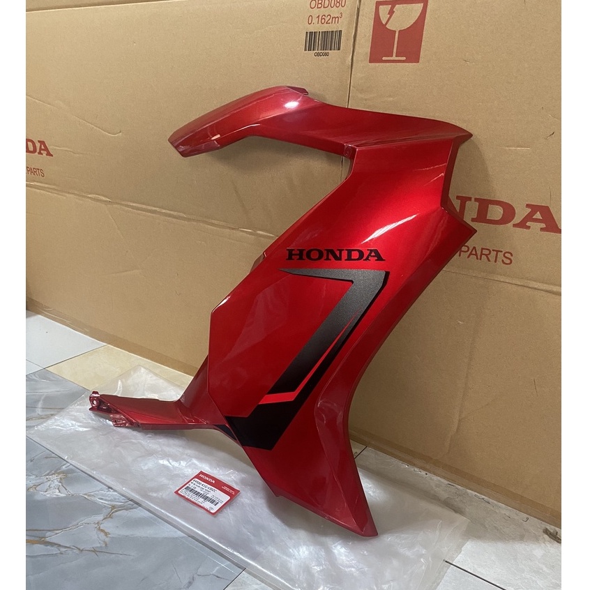 Cánh yếm bên phải | Bửng yếm Air Blade 125  màu Đỏ *R340* chính hãng Honda