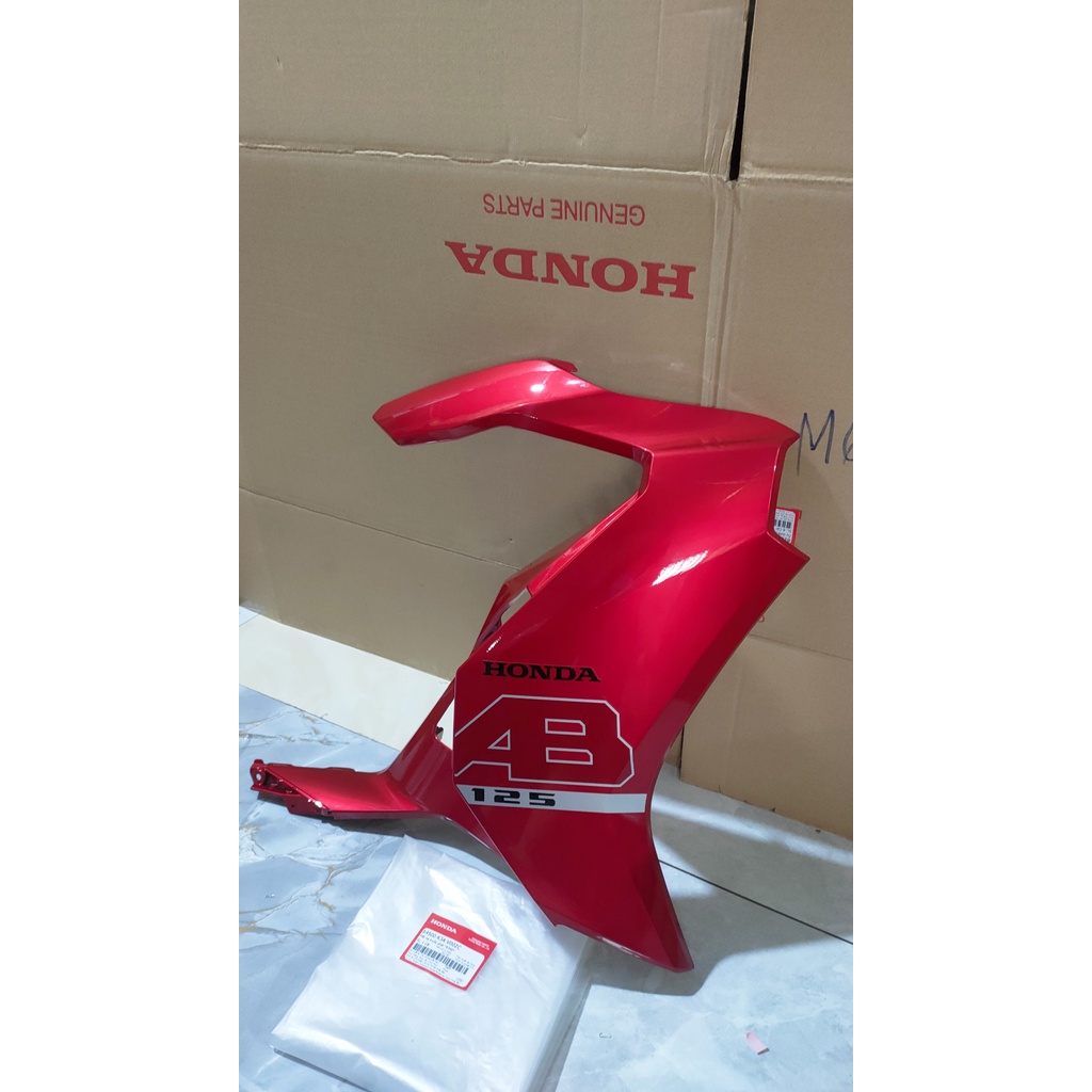 Cánh yếm bên phải | Bửng yếm Air Blade 125  màu Đỏ *R340* chính hãng Honda