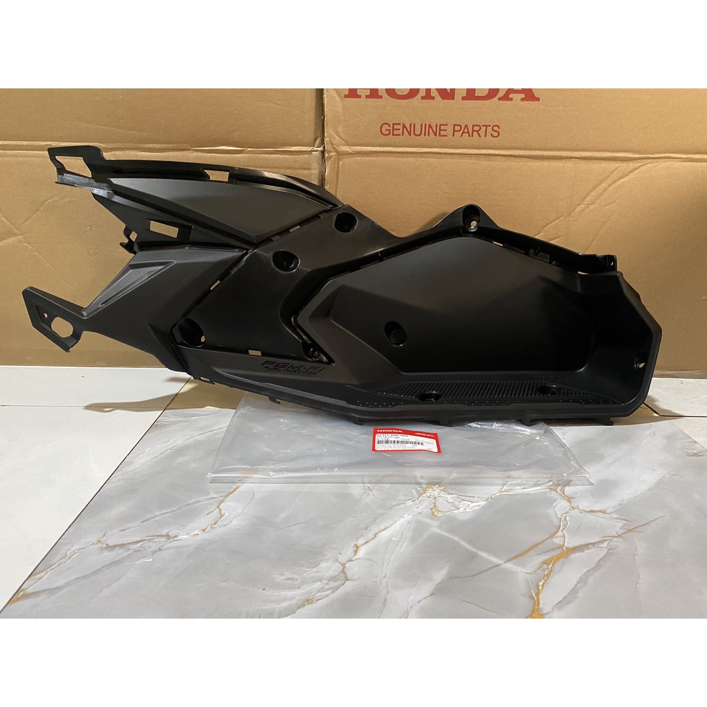 Tấm bắt sàn | sàn để chân bên phải Air Blade 125  chính hãng Honda