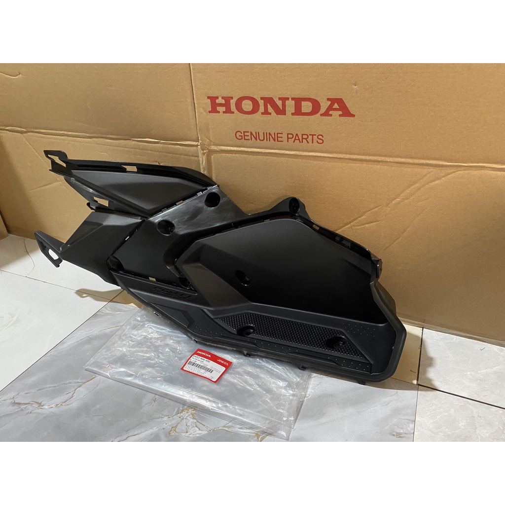 Tấm bắt sàn | sàn để chân bên phải Air Blade 125  chính hãng Honda
