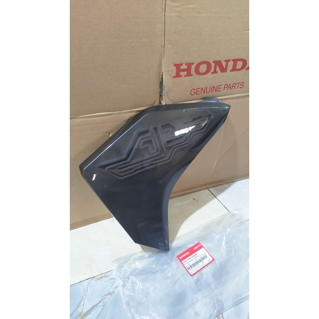 Ốp trước bên phải | Cánh yếm Air Blade 125  màu Xám đen *NHB74M* chính hãng Honda