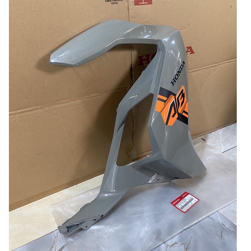 Cánh yếm bên phải | Bửng yếm Air Blade 125  màu Xám xi măng *NHC60P* chính hãng Honda