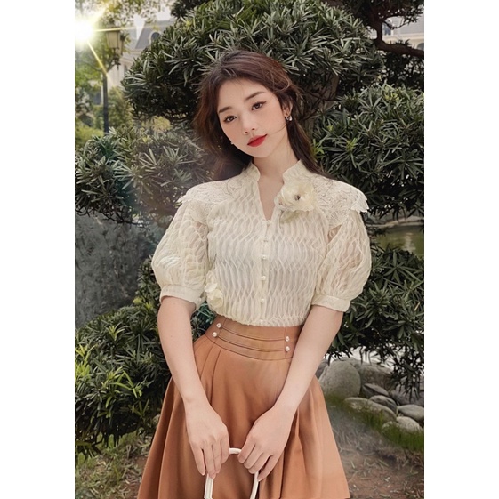 Áo sơ mi ren có lót thêu hoa Maysi